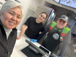 У Казахстані звільнили російських менеджерів, які цькували аутиста