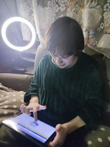 42 київські сім’ї отримали доступ до світла, тепла та спілкування